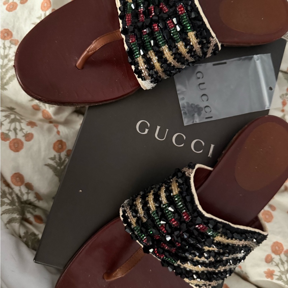 Gucci Black and Brown Sandals with Luxury Design